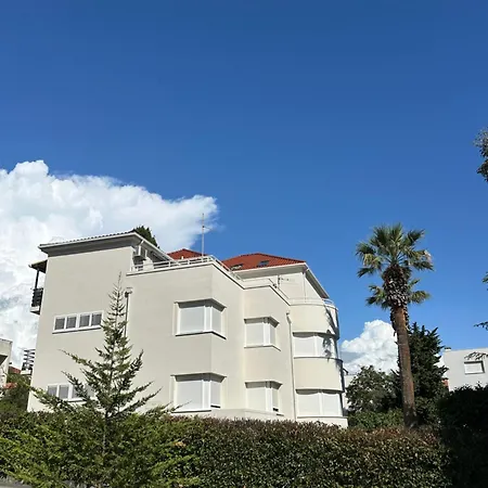 Ami Διαμέρισμα *